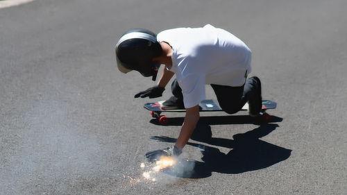 成人滑板视频帅气教学,解锁成人滑板新境界