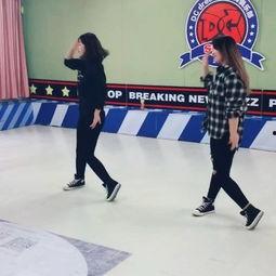 成人舞蹈视频集训班,共赴舞蹈集训之旅